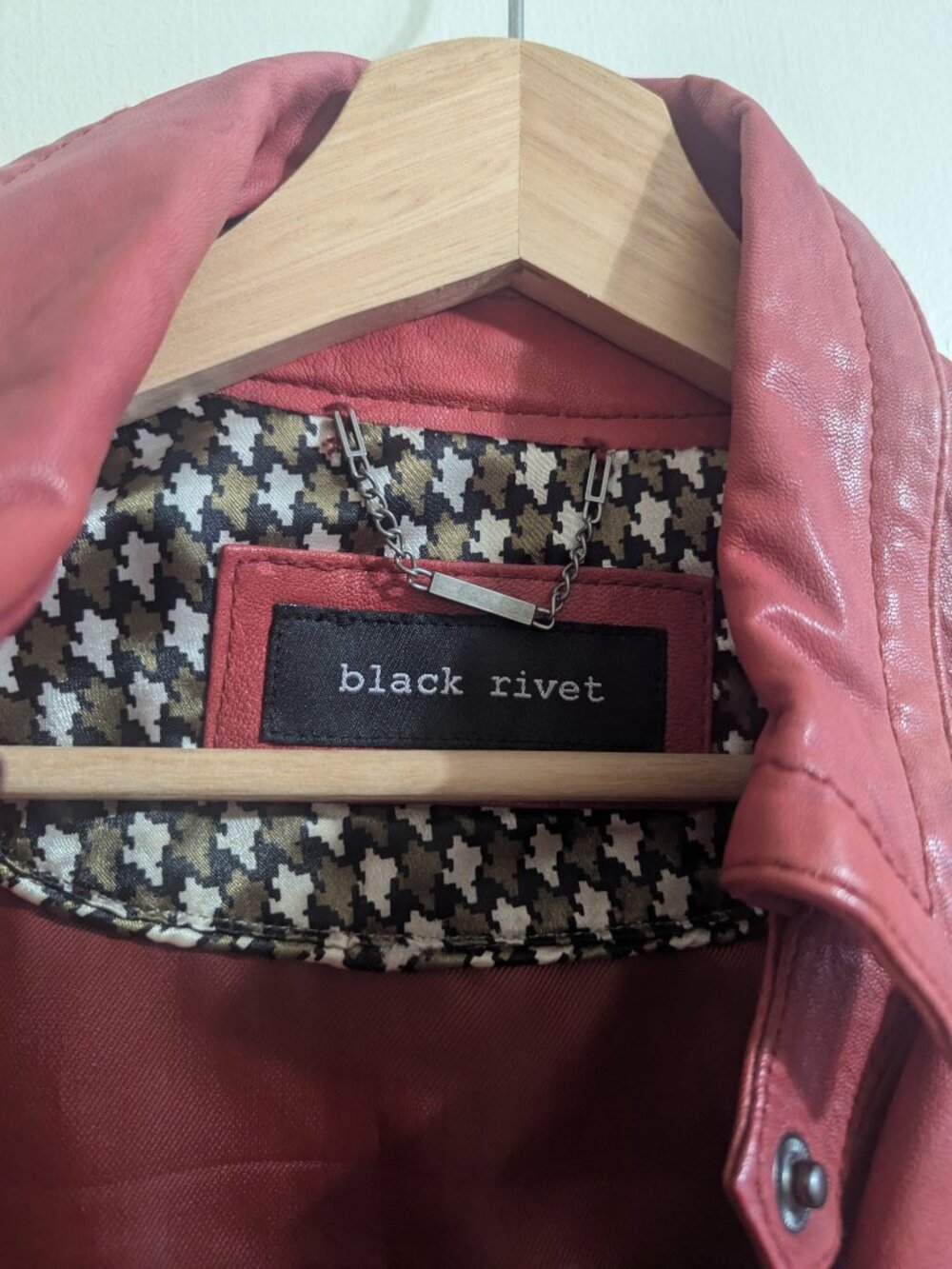 Black Rivet Women Size M Red Leather Jacket - Picture 5 of 13